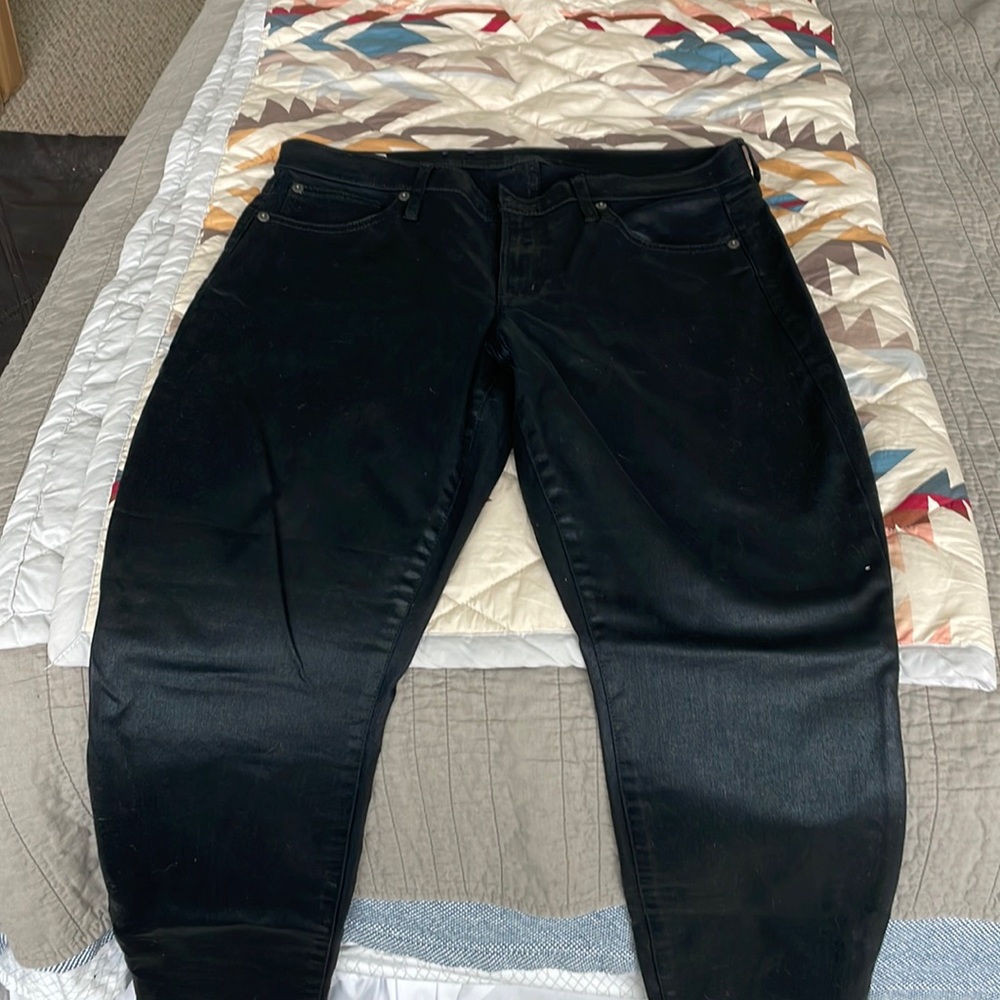 Never worn Gap true skinny mid rise black jeans in 14 short